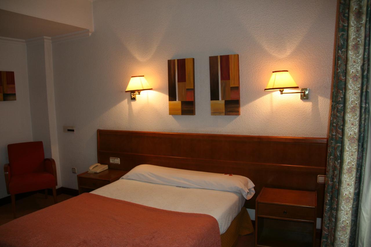 Hostal Gran Via Vigo Dış mekan fotoğraf